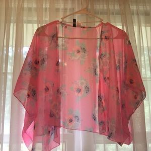 Juniors Floral Kimono